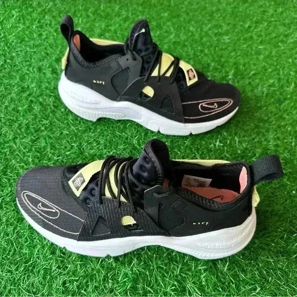 Nike Huarache-Type - Picture 10 of 12